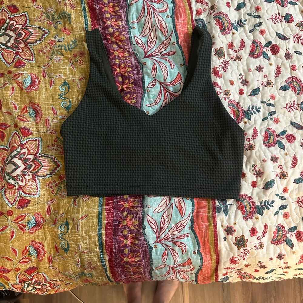 Houndstooth Aerie bra top in green